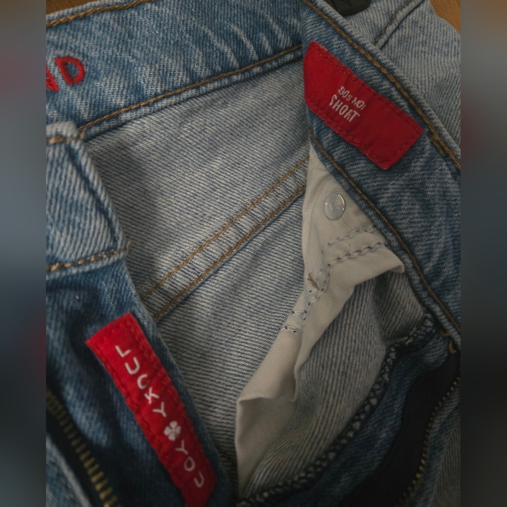 Lucky Brand Distressed 90s Midi Jean Shorts - Picture 7 of 7